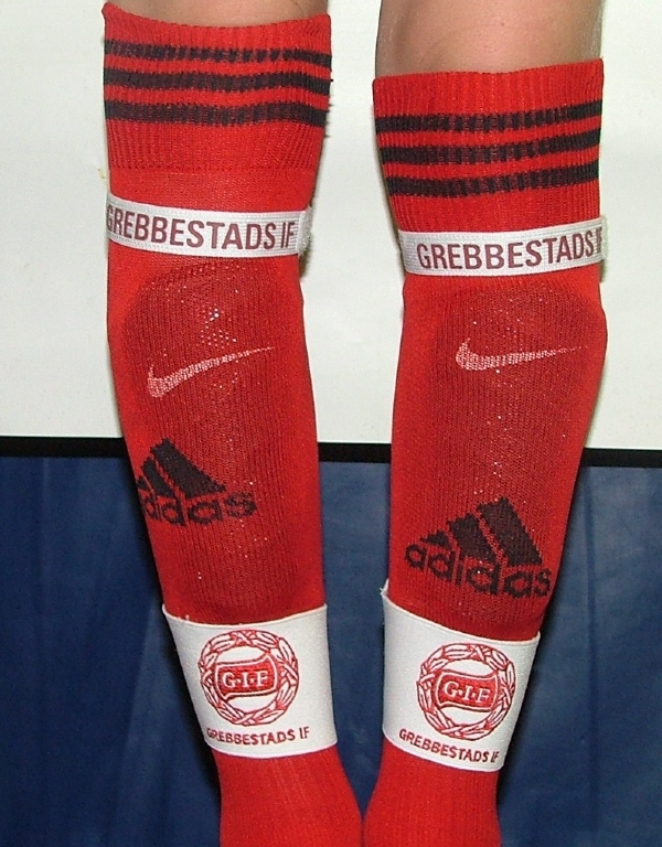 GIF sock ties  100:- /set ( 2st vrist & 2 st knä)
