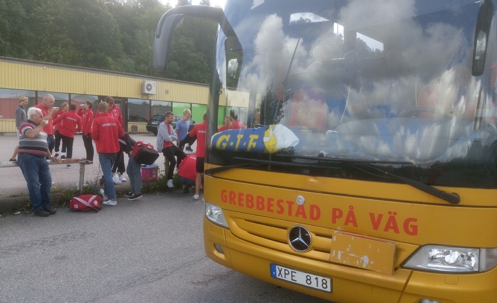 Sista fikat på väg mot bortamatch