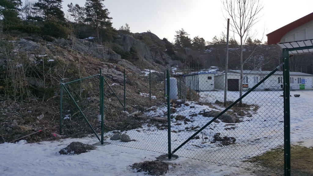 28 februari Staketet börjar monteras