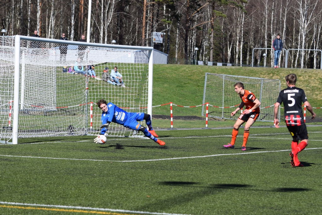 Grebbestad-Karlskrona 0-2