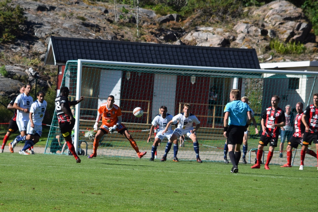 Grebbestad-Husqvarna 1-2