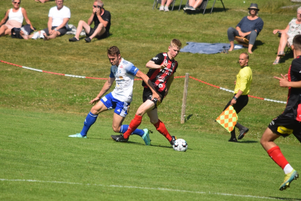 Thomas Reinfjord vinner boll