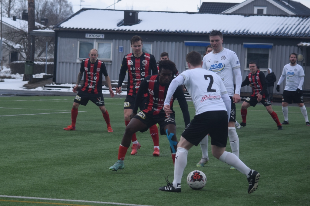 Yxhult-Grebbestad 0-1