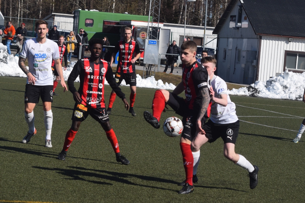 Grebbestad-Yxhult 2-2