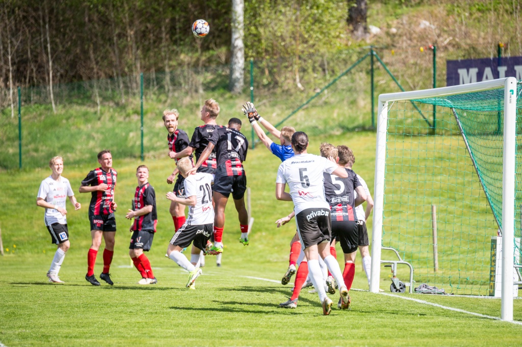 Grebbestad-Vänersborgs FK 3-0