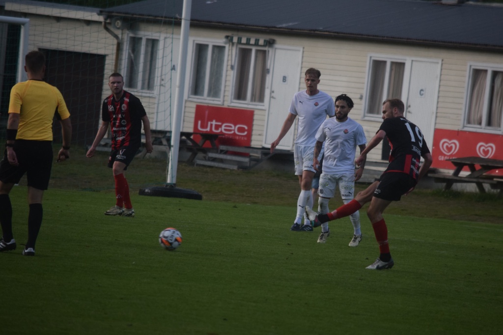 Grebbestad-Kongahälla 4-1