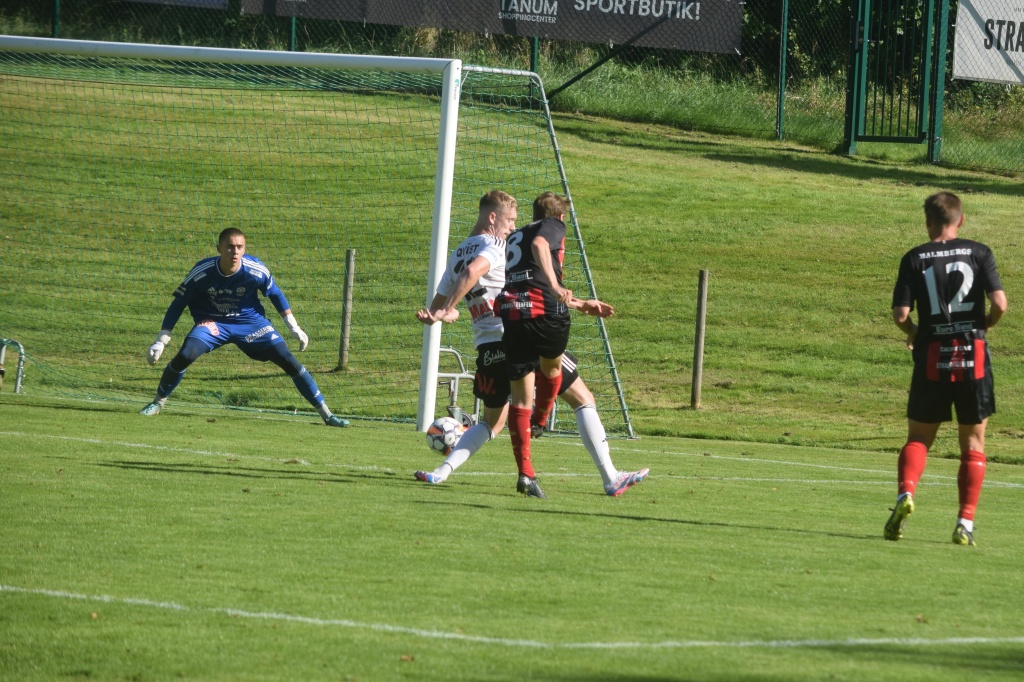 Grebbestad-Motala 1-2