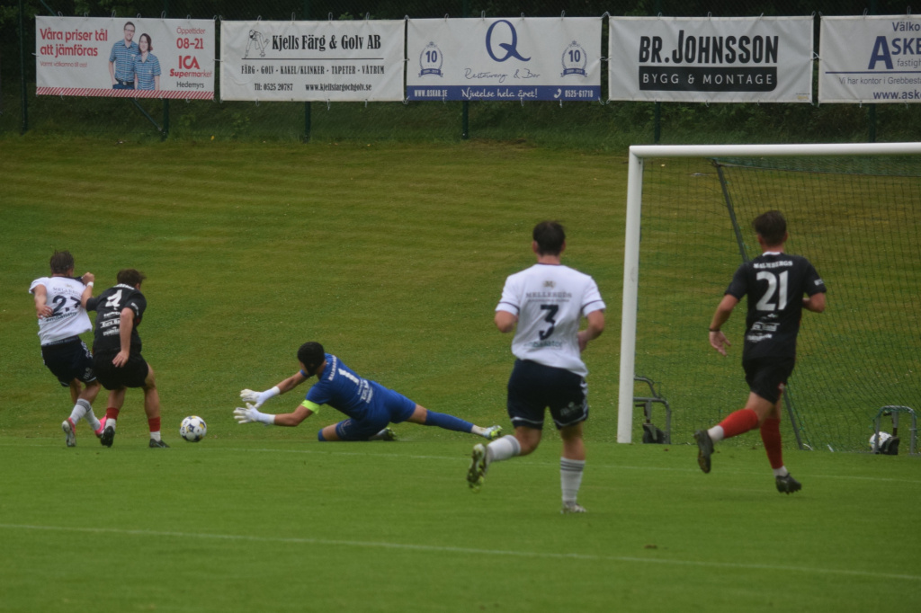 Grebbestad-Mellerud 1-2