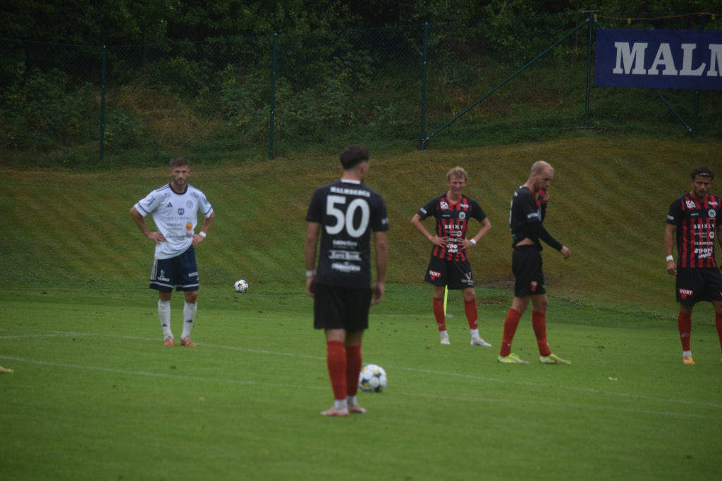 Grebbestad-Mellerud 1-2