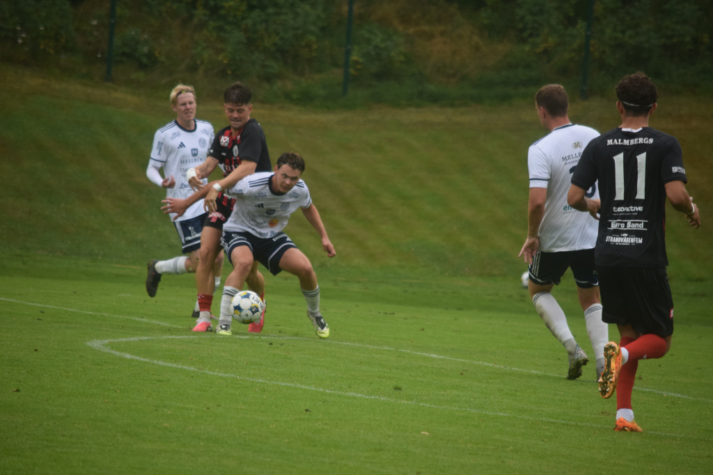 Grebbestad-Mellerud 1-2