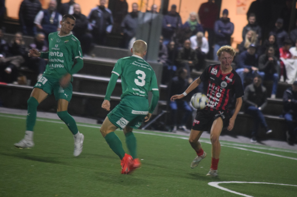 Grebbestad-Ljungskile 5-3 efter straffar